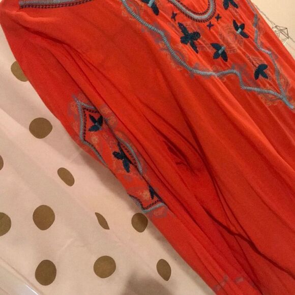 New Directions Coral Embroidered Blouse - Size L - Picture 3 of 5